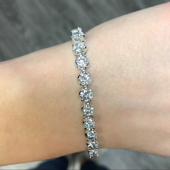 Genuine diamond tennis bracelet - Picture 3 of 7